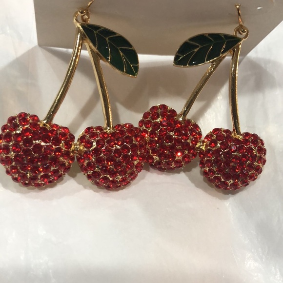 Gold tone ruby red gemstone cherry on stem dangling earrings new - Picture 7 of 16